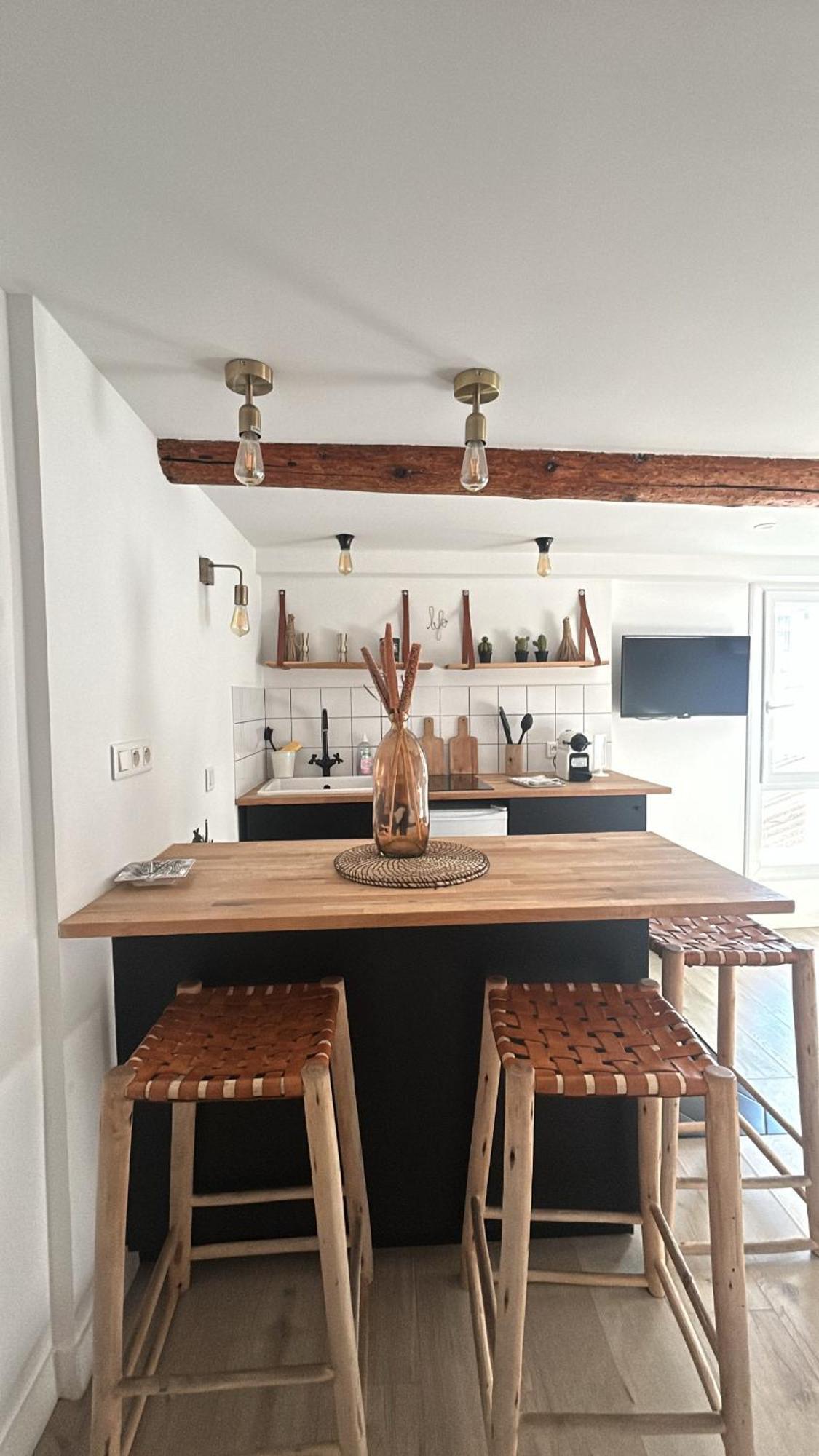 Apartament Place Aux Huiles *